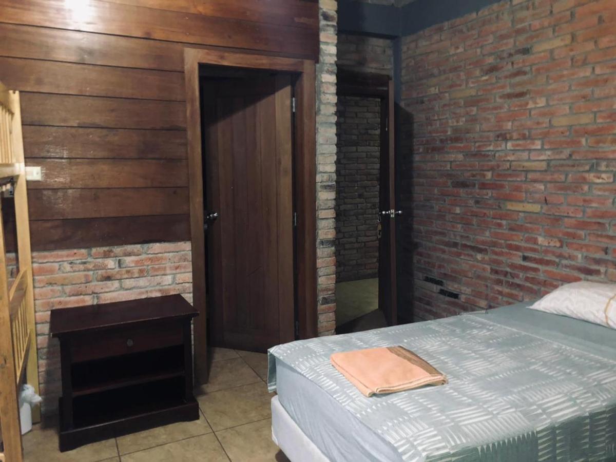 Tavarua Hotel Montanita Luaran gambar