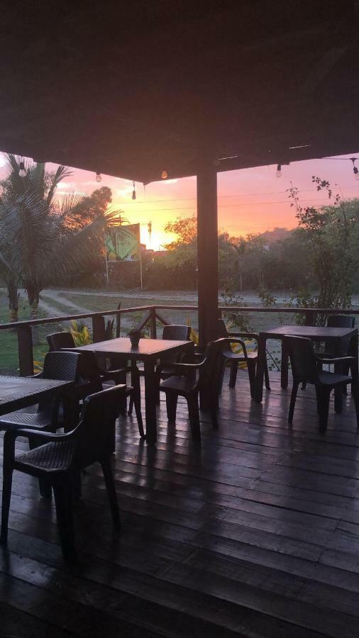 Tavarua Hotel Montanita Luaran gambar